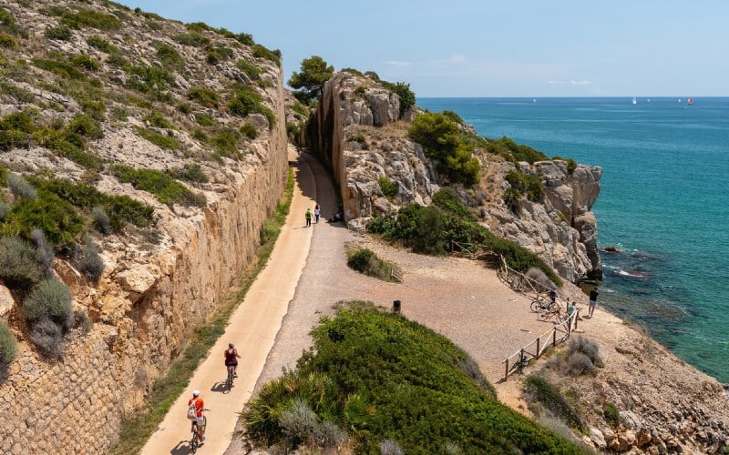 Radeln auf der stillgelegten Bahnlinie